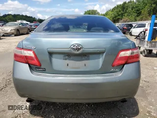 2008 Toyota Camry LE z VIN 4T1BK46K88U575417, wystawiony jako Copart lot #59084185 z przebiegiem 242 347 mil mil oraz Czysty tytuł • Clean title. Historia ofert i sprzedaży dostępna na DreamBid. Obrazek 6.