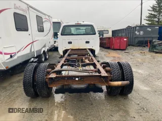 2011 Ford F-550 XL with VIN 1FDUF5GY5BEA27317, listed as a Copart auction lot 69267454 with 200,274 mi miles and Salvage Title. Bid and sale history available at carsss.com. Image 6.