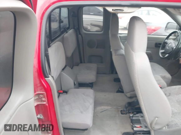 2004 Chevrolet Colorado LS ZQ8 with VIN 1GCCS196348188427, listed as a IAAI auction lot 41493119 with 121,487 mi miles. Bid and sale history available at carsss.com. Image 8.
