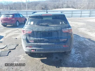 2018 Jeep Compass Trailhawk with VIN 3C4NJDDB5JT458112, listed as a IAAI auction lot 41617567 with 79,612 mi miles and . Bid and sale history available at carsss.com. Image 16.