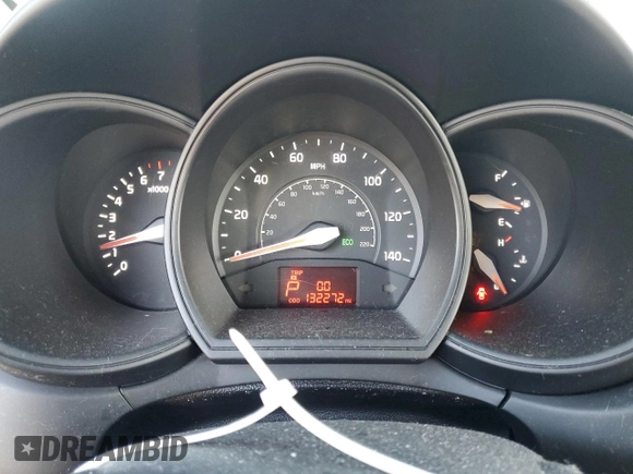 2014 Kia Rio LX with VIN KNADM5A39E6358548, listed as a Copart auction lot 83212984 with 132,272 mi miles and Salvage Title. Bid and sale history available at carsss.com. Image 9.