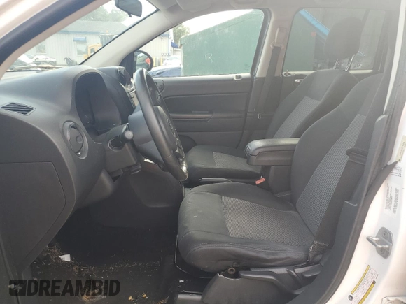 2011 Jeep Compass with VIN 1J4NT1FB8BD192088, listed as a Copart auction lot 79872304 with 150,547 mi miles and Clean Title. Bid and sale history available at carsss.com. Image 7.