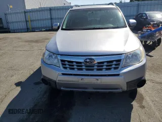 2012 Subaru Forester X Premium z VIN JF2SHADC7CH417098, wystawiony jako Copart lot #60042125 z przebiegiem 122 865 mil mil oraz Szkoda całkowita • Salvage title. Historia ofert i sprzedaży dostępna na DreamBid. Obrazek 5.