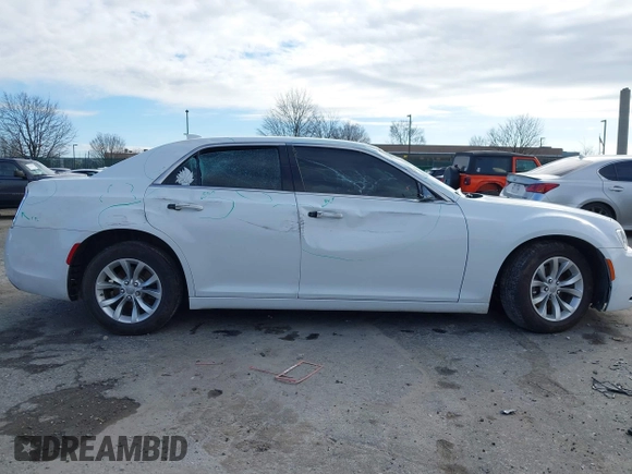 2015 Chrysler 300 Limited with VIN 2C3CCAAG8FH781252, listed as a IAAI auction lot 41138887 with 115,116 mi miles and . Bid and sale history available at carsss.com. Image 12.