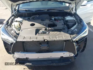 2020 Infiniti QX50 Luxe z VIN 3PCAJ5M38LF102168, wystawiony jako IAAI lot #42303489 z przebiegiem 24 910 mil mil oraz . Historia ofert i sprzedaży dostępna na DreamBid. Obrazek 10.