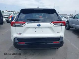 2024 Toyota RAV4 XSE with VIN JTMEB3FV6RD186007, listed as a IAAI auction lot 42405033 with 3,170 mi miles and . Bid and sale history available at DreamBid. Image 16.