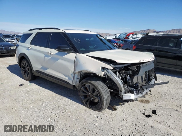 2020 Ford Explorer ST with VIN 1FM5K8GCXLGA61569, listed as a Copart auction lot 37862003 with 0 mi miles and Salvage Title. Bid and sale history available at carsss.com. Image 4.