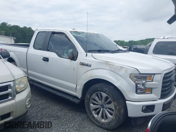 2017 Ford F-150 XL z VIN 1FTEX1CF3HFB48515, wystawiony jako IAAI lot #42253407 z przebiegiem 136 847 mil mil oraz . Historia ofert i sprzedaży dostępna na DreamBid. Obrazek 13.