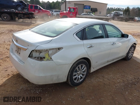 2015 Nissan Altima SV with VIN 1N4AL3AP1FC164170, listed as a IAAI auction lot 41077697 with 189,143 mi miles and . Bid and sale history available at DreamBid. Image 4.
