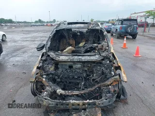 2019 Ford Escape Titanium z VIN 1FMCU9J95KUB24713, wystawiony jako IAAI lot #42554610 z przebiegiem Nie podano mil oraz . Historia ofert i sprzedaży dostępna na DreamBid. Obrazek 6.