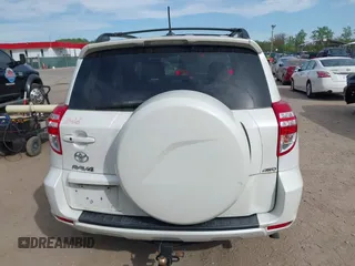 2011 Toyota RAV4 Ltd with VIN 2T3DK4DV4BW041349, listed as a IAAI auction lot 42045654 with 193,283 mi miles. Bid and sale history available at carsss.com. Image 16.