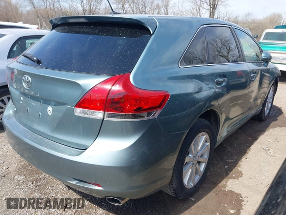 2010 Toyota Venza with VIN 4T3ZA3BBXAU037042, listed as a IAAI auction lot 41913264 with 194,847 mi miles. Bid and sale history available at carsss.com. Image 4.