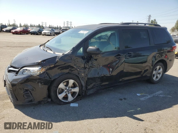 2018 Toyota Sienna LE Auto Access Seat с VIN 5TDKZ3DC1JS934414, выставлен на аукционе Copart как лот 52194615 с пробегом 130 058 миль миль и Списание • Salvage title. История ставок и продаж доступна на DreamBid. Изображение 1.