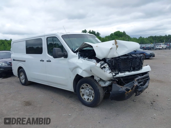 2018 Nissan NV Cargo S z VIN 1N6BF0KM1JN810438, wystawiony jako IAAI lot #42380139 z przebiegiem Nie podano mil oraz . Historia ofert i sprzedaży dostępna na DreamBid. Obrazek 1.
