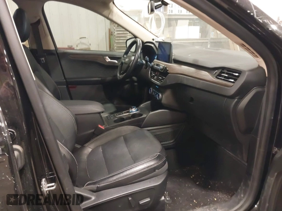 2020 Ford Escape Titanium с VIN 1FMCU9J95LUB09095, выставлен на аукционе IAAI как лот 41648235 с пробегом 68 474 миль миль и . История ставок и продаж доступна на DreamBid. Изображение 5.