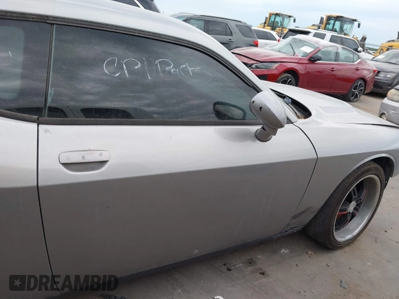 2016 Dodge Challenger SXT Plus z VIN 2C3CDZAG9GH184110, wystawiony jako IAAI lot #42463784 z przebiegiem 160 484 mil mil oraz . Historia ofert i sprzedaży dostępna na DreamBid. Obrazek 14.