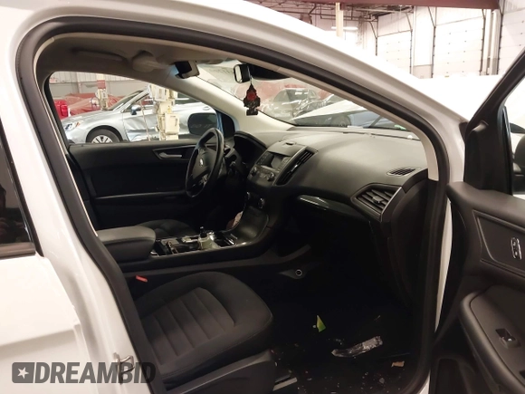 2019 Ford Edge SE z VIN 2FMPK3G99KBC24072, wystawiony jako IAAI lot #41831200 z przebiegiem 85 699 mil mil oraz . Historia ofert i sprzedaży dostępna na DreamBid. Obrazek 5.