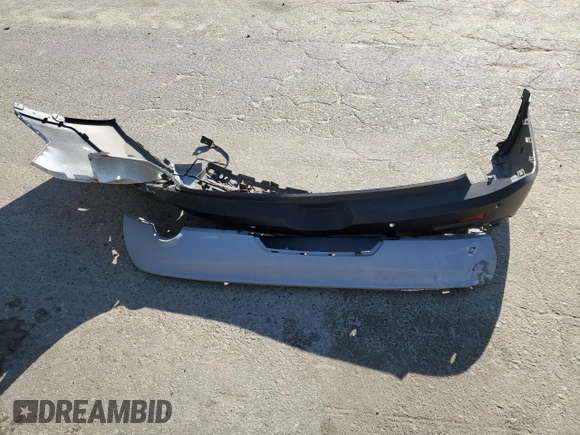 2018 GMC Acadia SLT with VIN 1GKKNMLA9JZ122458, listed as a Copart auction lot 49810625 with 102,497 mi miles and Salvage Title. Bid and sale history available at DreamBid. Image 13.