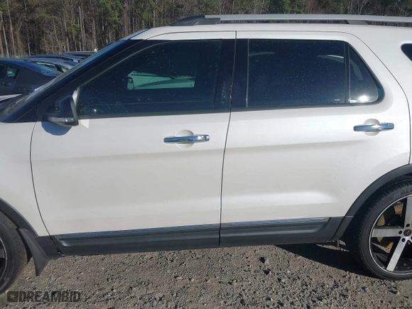 2014 Ford Explorer XLT with VIN 1FM5K8D8XEGA67150, listed as a IAAI auction lot 41731862 with 246,182 mi miles. Bid and sale history available at carsss.com. Image 14.