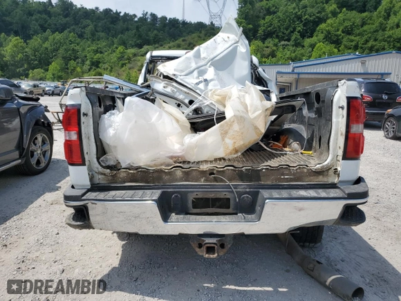 2018 GMC Sierra 2500HD Denali with VIN 1GT12SEY9JF231003, listed as a Copart auction lot 59562743 with 0 mi miles and Salvage Title. Bid and sale history available at carsss.com. Image 6.