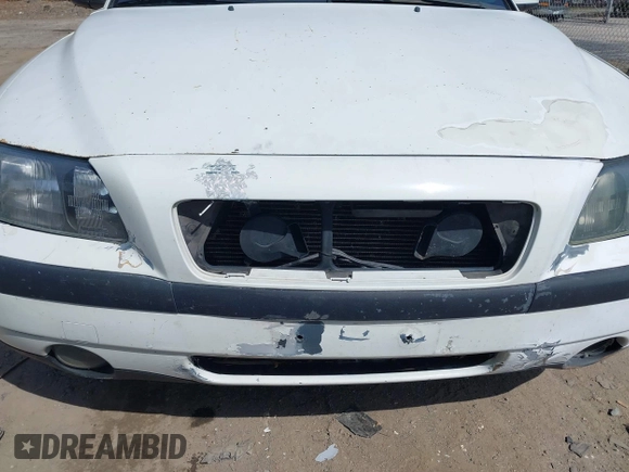 2004 Volvo S60 with VIN YV1RS61T642380706, listed as a IAAI auction lot 41945632 with Not provided miles and . Bid and sale history available at DreamBid. Image 6.