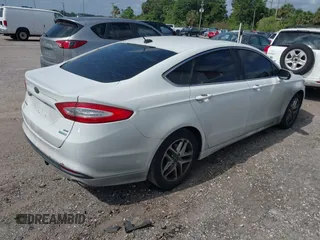 2013 Ford Fusion SE with VIN 3FA6P0HR9DR185038, listed as a IAAI auction lot 42104424 with 174,354 mi miles. Bid and sale history available at carsss.com. Image 4.