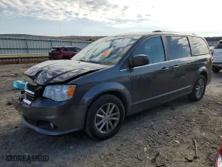 2019 Dodge Grand Caravan SXT with VIN 2C4RDGCGXKR726504, listed as a Copart auction lot 82682434 with 105,245 mi miles and Salvage Title. Bid and sale history available at carsss.com. Image 1.