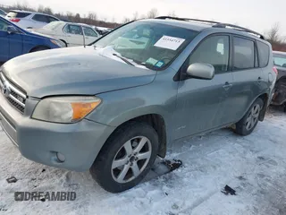 2008 Toyota RAV4 Ltd with VIN JTMBK31V886040432, listed as a IAAI auction lot 41554713 with 211,164 mi miles. Bid and sale history available at carsss.com. Image 17.