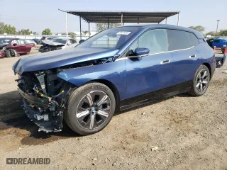 2022 BMW iX xDrive50 with VIN WB523CF08NCK55313, listed as a Copart auction lot 47617474 with 22,610 mi miles. Bid and sale history available at carsss.com. Image 1.