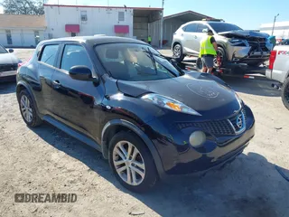 2013 Nissan Juke SV with VIN JN8AF5MV4DT207957, listed as a IAAI auction lot 41680885 with 1 mi miles. Bid and sale history available at carsss.com. Image 1.