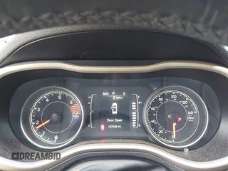 2018 Jeep Cherokee Latitude Tech Connect с VIN 1C4PJLCB7JD543091, выставлен на аукционе IAAI как лот 42293103 с пробегом 137 349 миль миль и . История ставок и продаж доступна на DreamBid. Изображение 7.