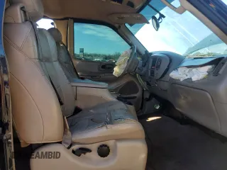 2003 Ford F-150 XL with VIN 1FTRX18W03NA77296, listed as a Copart auction lot 88222635 with 0 mi miles and Salvage Title. Bid and sale history available at carsss.com. Image 7.