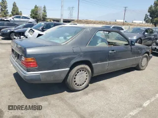 1990 Mercedes-Benz 300 with VIN WDBEA51D2LB091135, listed as a Copart auction lot 60143854 with 181,343 mi miles and Clean Title. Bid and sale history available at carsss.com. Image 3.