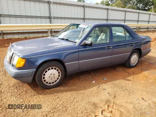 1990 Mercedes-Benz 300 with VIN WDBEA30D4LB250047, listed as a Copart auction lot 74139384 with 276,613 mi miles and Clean Title. Bid and sale history available at carsss.com. Image 1.