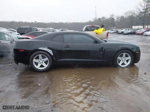 2012 Chevrolet Camaro 1LT with VIN 2G1FB1E38C9186564, listed as a IAAI auction lot 41556169 with NaN miles. Bid and sale history available at carsss.com. Image 13.