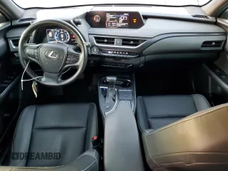 2020 Lexus UX 200 z VIN JTHP3JBH6L2026804, wystawiony jako Copart lot #88067895 z przebiegiem 78 432 mil mil oraz Szkoda całkowita • Salvage title. Historia ofert i sprzedaży dostępna na DreamBid. Obrazek 8.