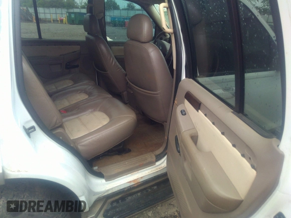 2003 Ford Explorer Eddie Bauer with VIN 1FMDU64W53UC71684, listed as a IAAI auction lot 42104797 with 300,776 mi miles and . Bid and sale history available at DreamBid. Image 8.