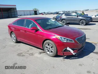 2016 Hyundai Sonata SE с VIN 5NPE24AFXGH364577, выставлен на аукционе IAAI как лот 42180360 с пробегом 105 685 миль миль и . История ставок и продаж доступна на DreamBid. Изображение 1.