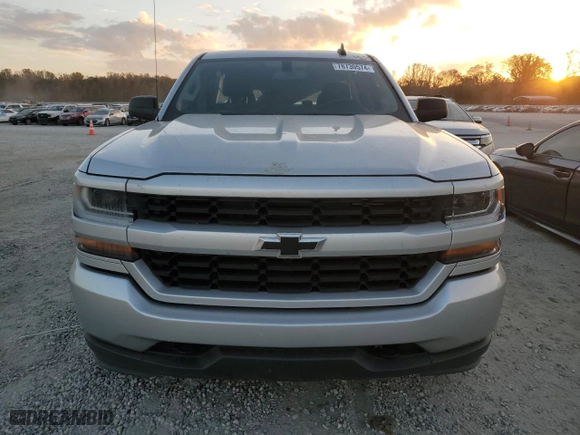 2019 Chevrolet Silverado 1500 LD Custom with VIN 2GCVKMEC0K1198113, listed as a Copart auction lot 78730574 with 78,872 mi miles and Salvage Title. Bid and sale history available at carsss.com. Image 5.