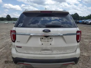 2017 Ford Explorer XLT z VIN 1FM5K7D84HGB43704, wystawiony jako Copart lot #60104425 z przebiegiem 119 695 mil mil oraz Szkoda całkowita • Salvage title. Historia ofert i sprzedaży dostępna na DreamBid. Obrazek 6.