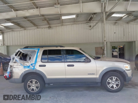 2006 Ford Explorer XLT with VIN 1FMEU63E56UA28913, listed as a IAAI auction lot 42571206 with 156,020 mi miles and . Bid and sale history available at DreamBid. Image 14.