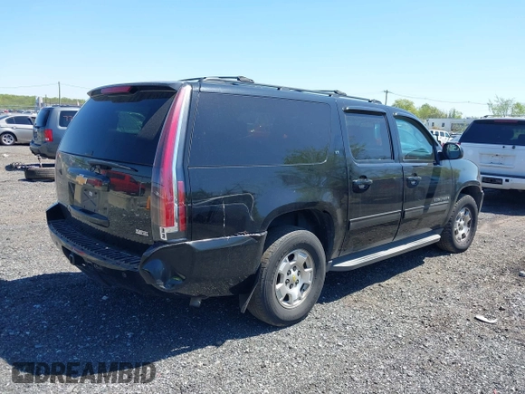 2012 Chevrolet Suburban LT with VIN 1GNSCJE09CR168533, listed as a IAAI auction lot 42142325 with 250,582 mi miles. Bid and sale history available at carsss.com. Image 4.