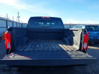 2017 Chevrolet Silverado 1500 LTZ with VIN 3GCUKSEJ2HG286384, listed as a IAAI auction lot 40919828 with 105,537 mi miles. Bid and sale history available at carsss.com. Image 17.