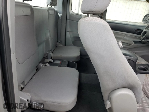2015 Toyota Tacoma PreRunner with VIN 5TFTX4GN9FX039509, listed as a Copart auction lot 43815055 with 175,462 mi miles and Salvage title. Bid and sale history available at DreamBid. Image 10.