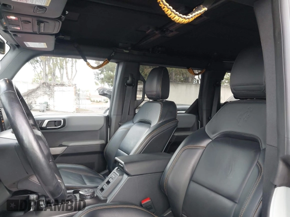 2023 Ford Bronco с VIN 1FMEE5DP0PLA97359, выставлен на аукционе IAAI как лот 42130581 с пробегом 32 335 миль миль и . История ставок и продаж доступна на DreamBid. Изображение 19.