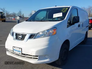 2018 Nissan NV200 SV z VIN 3N6CM0KN5JK698851, wystawiony jako IAAI lot #41753691 z przebiegiem 41 037 mil mil oraz . Historia ofert i sprzedaży dostępna na DreamBid. Obrazek 2.