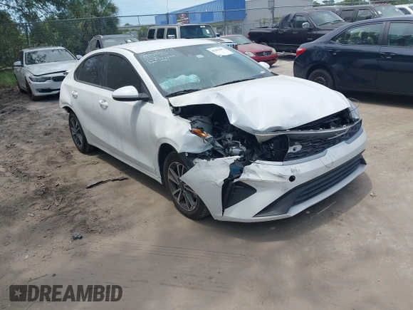 2024 Kia Forte LXS with VIN 3KPF24AD9RE724254, listed as a IAAI auction lot 42101601 with 37,904 mi miles and . Bid and sale history available at DreamBid. Image 1.