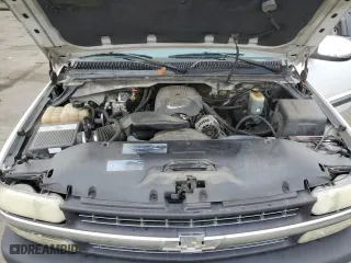 2002 Chevrolet Silverado 1500 LS with VIN 1GCEC14V02Z217975, listed as a Copart auction lot 43247135 with 205,623 mi miles and Salvage Title. Bid and sale history available at carsss.com. Image 11.