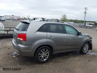 2013 Kia Sorento SX with VIN 5XYKWDA28DG353133, listed as a IAAI auction lot 41995341 with 184,297 mi miles. Bid and sale history available at carsss.com. Image 13.