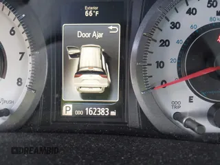 2015 Toyota Sienna SE с VIN 5TDXK3DC5FS640306, выставлен на аукционе IAAI как лот 42109088 с пробегом 162 383 миль миль и . История ставок и продаж доступна на DreamBid. Изображение 16.